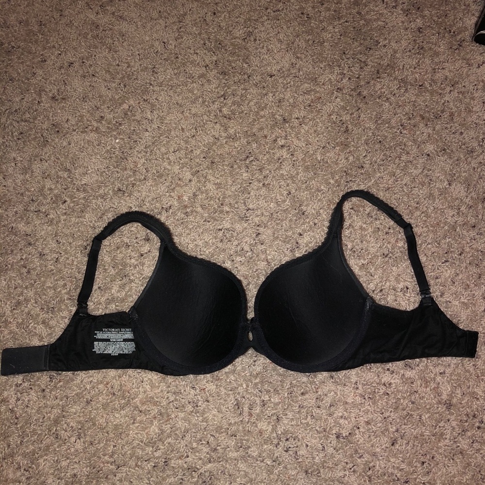 Blake lace detailed Victoria’s Secret bra! - Picture 2 of 4